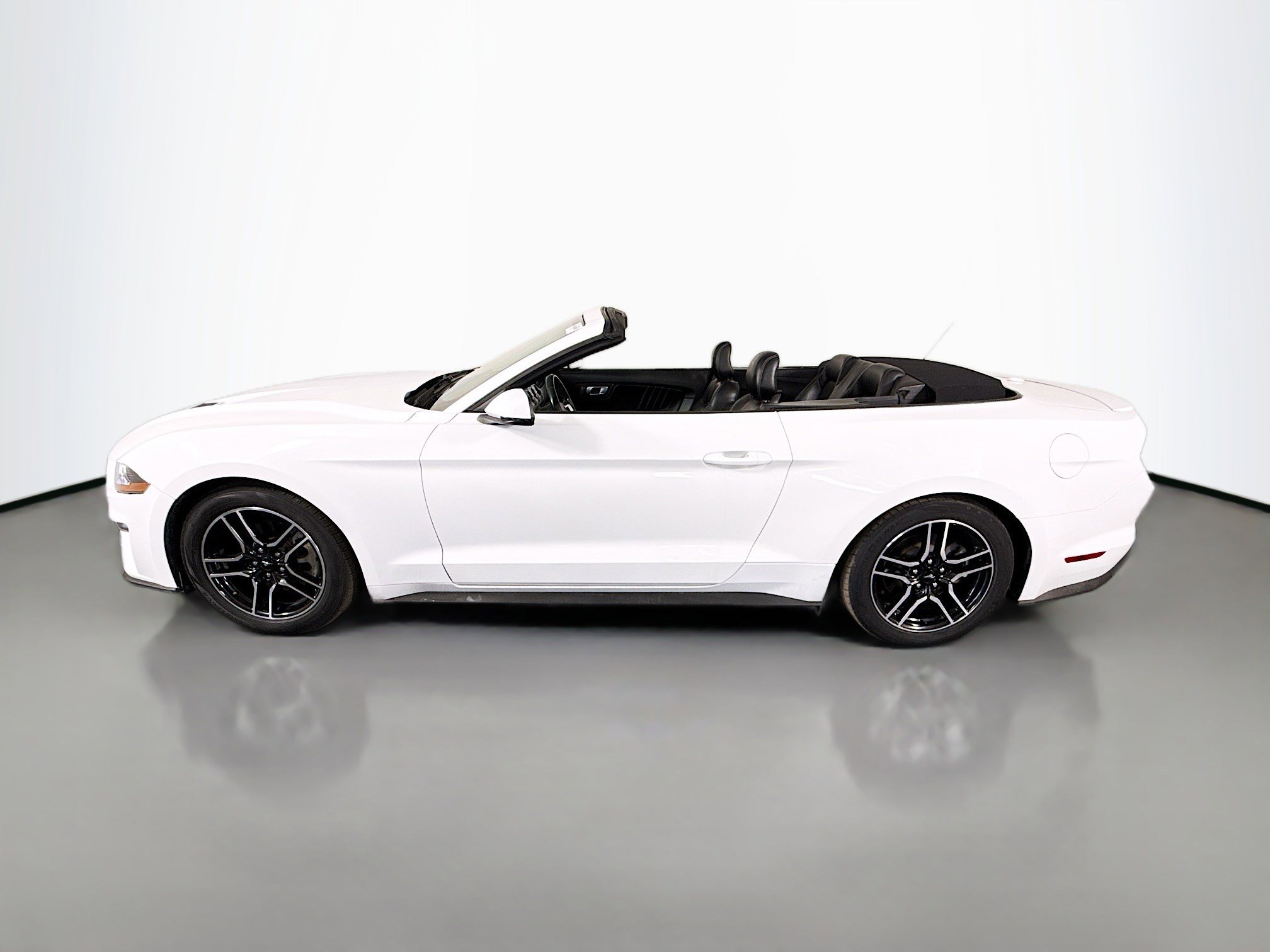 Used 2018 Ford Mustang Premium image 43