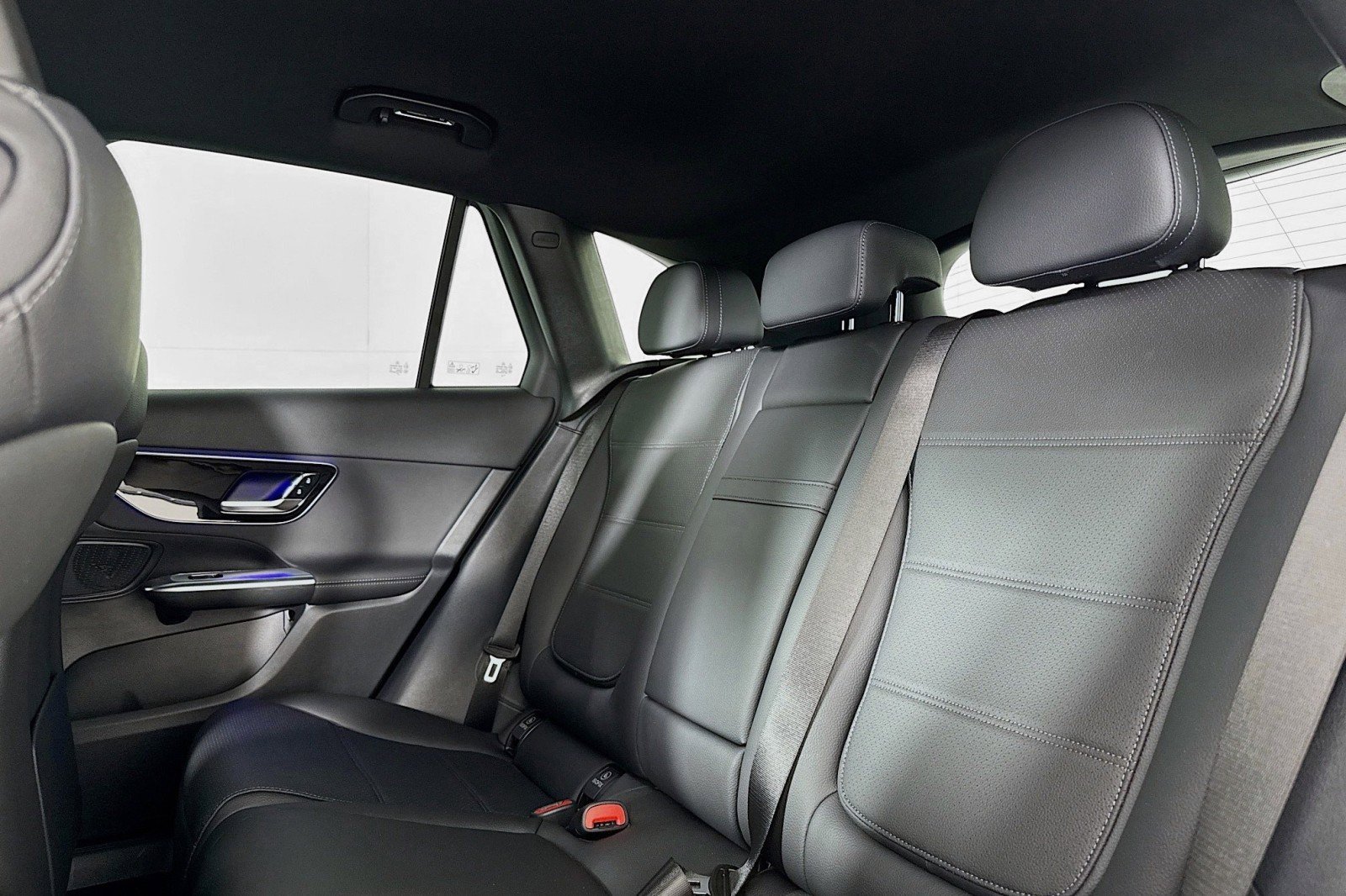 Certified 2026 Mercedes-Benz GLC 300 image 8