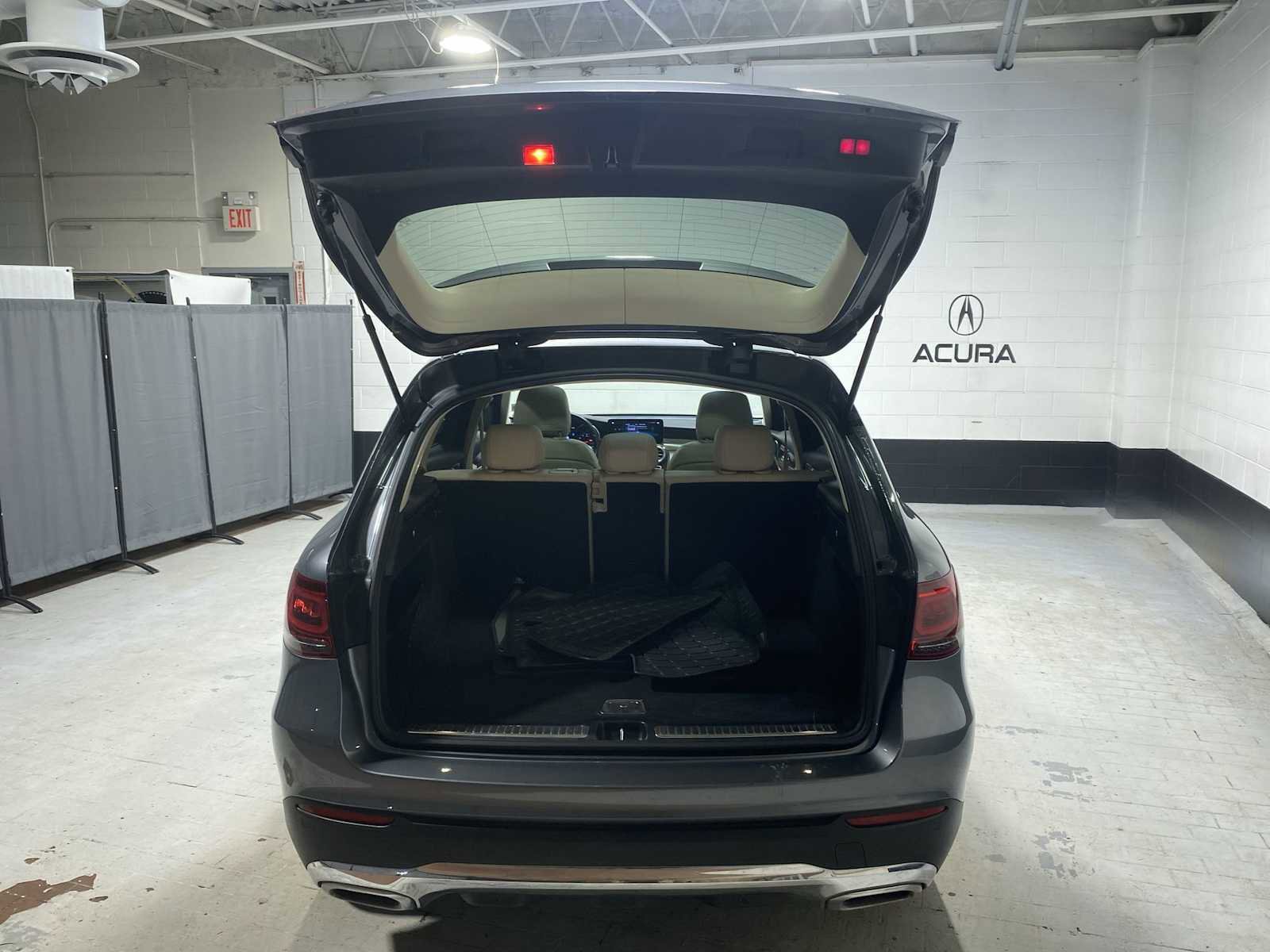 Used 2022 Mercedes-Benz GLC 300 4MATIC image 19