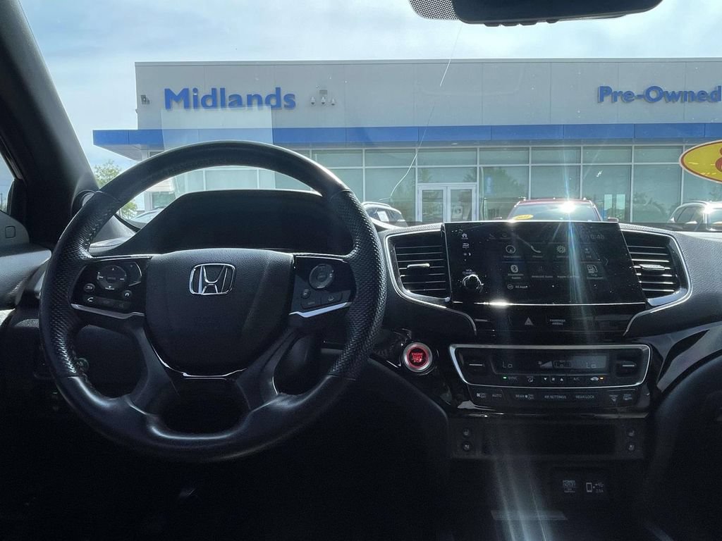 Used 2023 Honda Passport Elite image 16