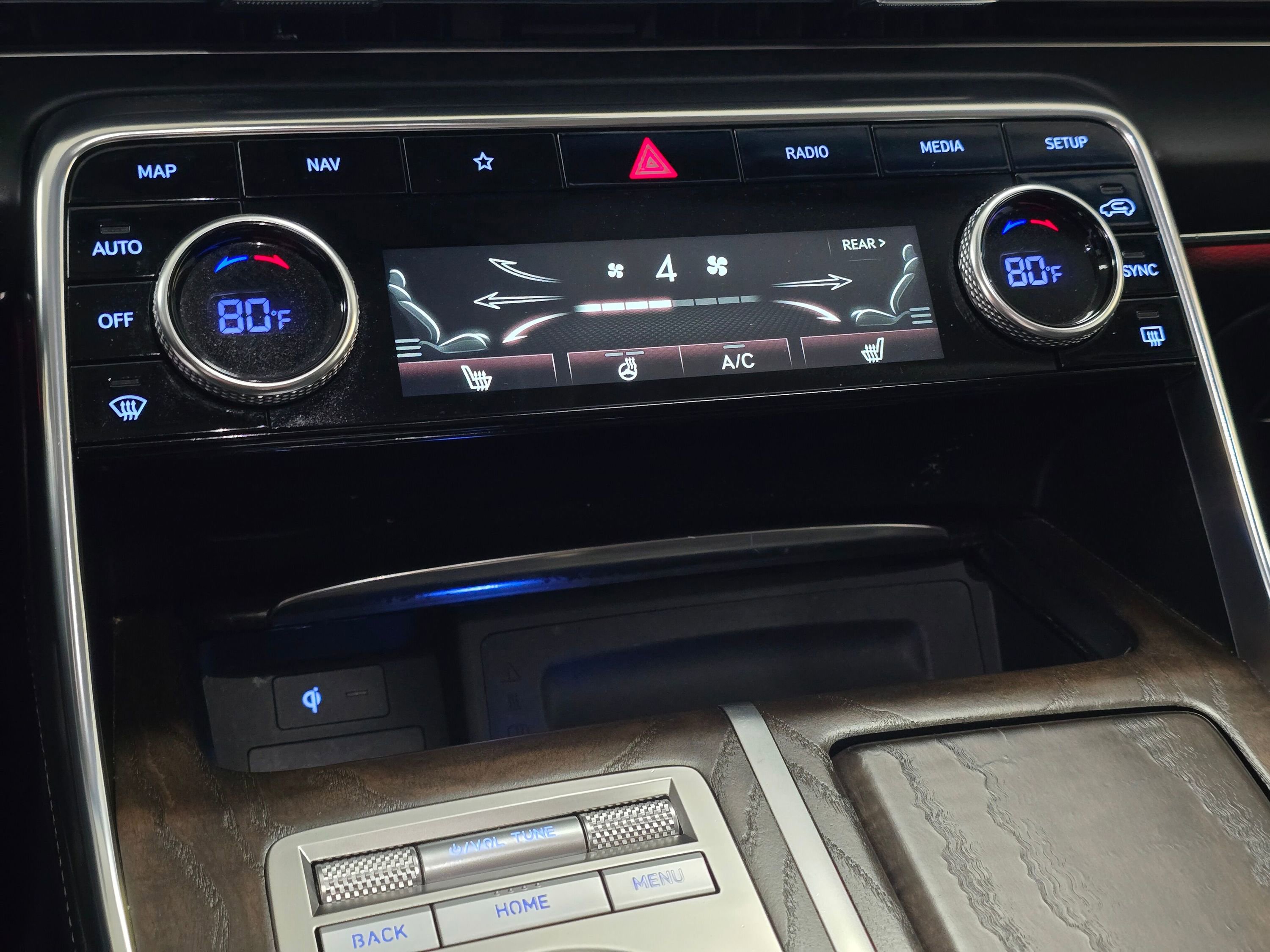 Used 2024 Genesis GV80 2.5T image 16