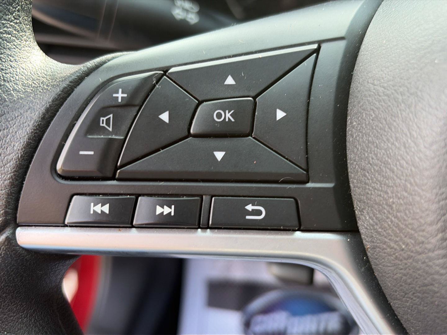 Used 2025 Nissan Altima 2.5 SV w/ SV Special Edition Package FWD image 17