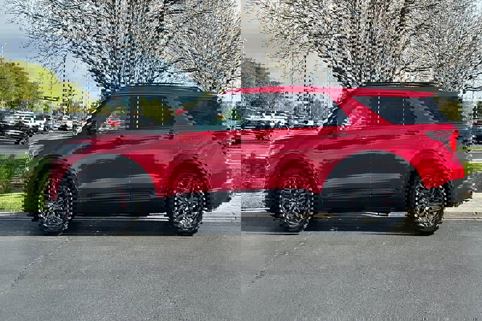 Certified 2025 Ford Explorer ST image 5