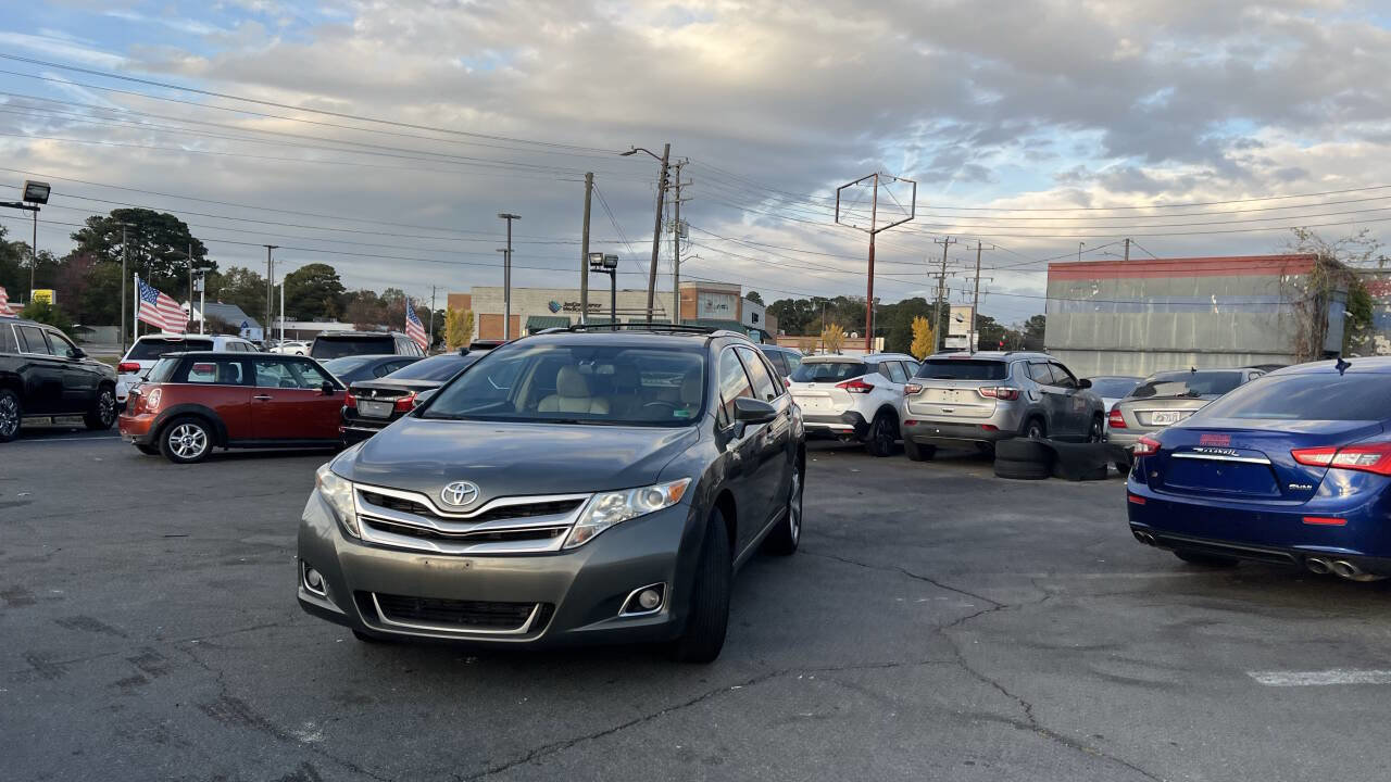 Used 2014 Toyota Venza XLE FWD image 5