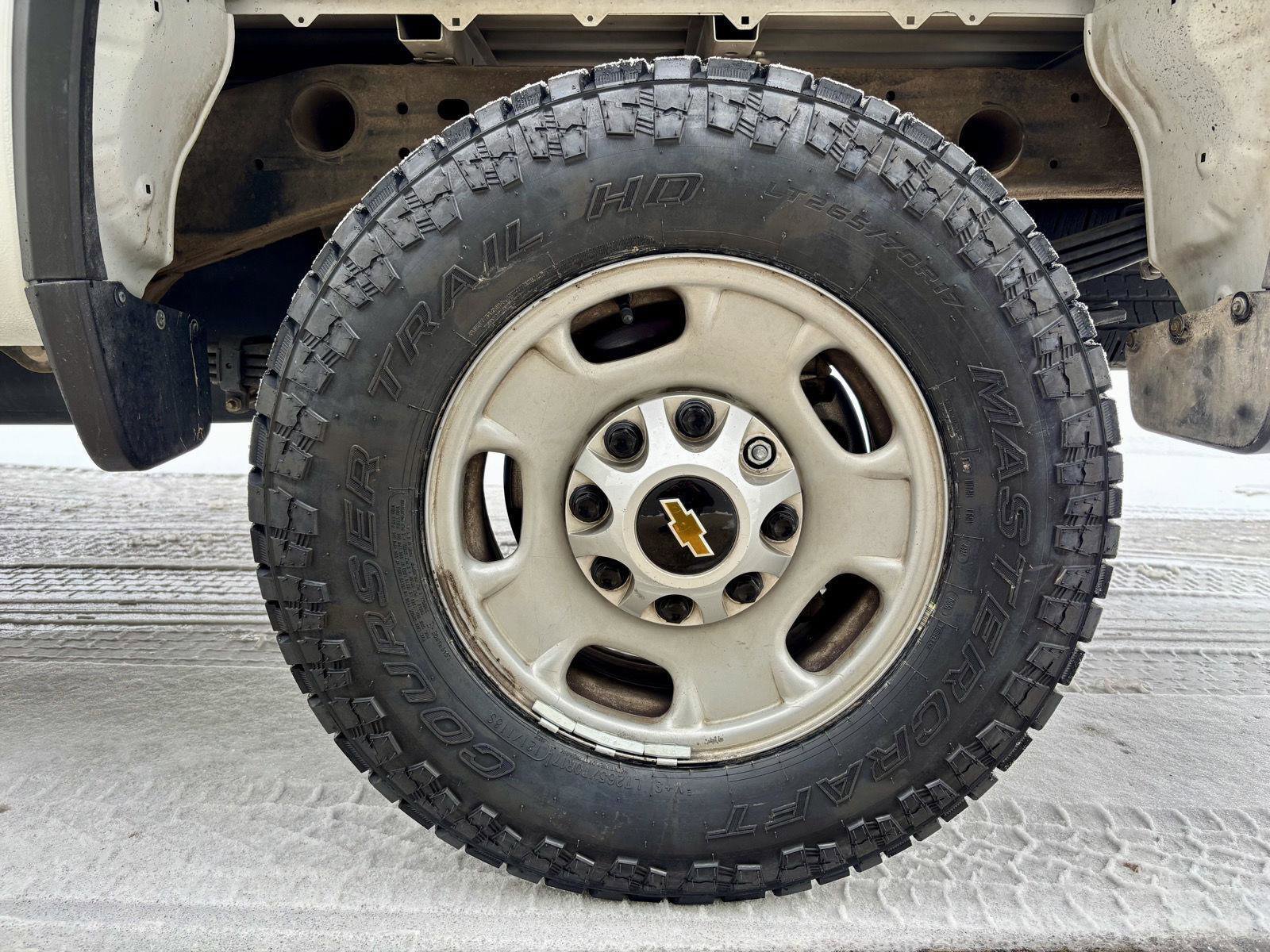 Used 2024 Chevrolet Silverado 2500 W/T w/ WT Convenience Package image 23