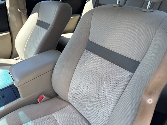 Used 2014 Toyota Camry LE w/ Moonroof Package FWD image 10