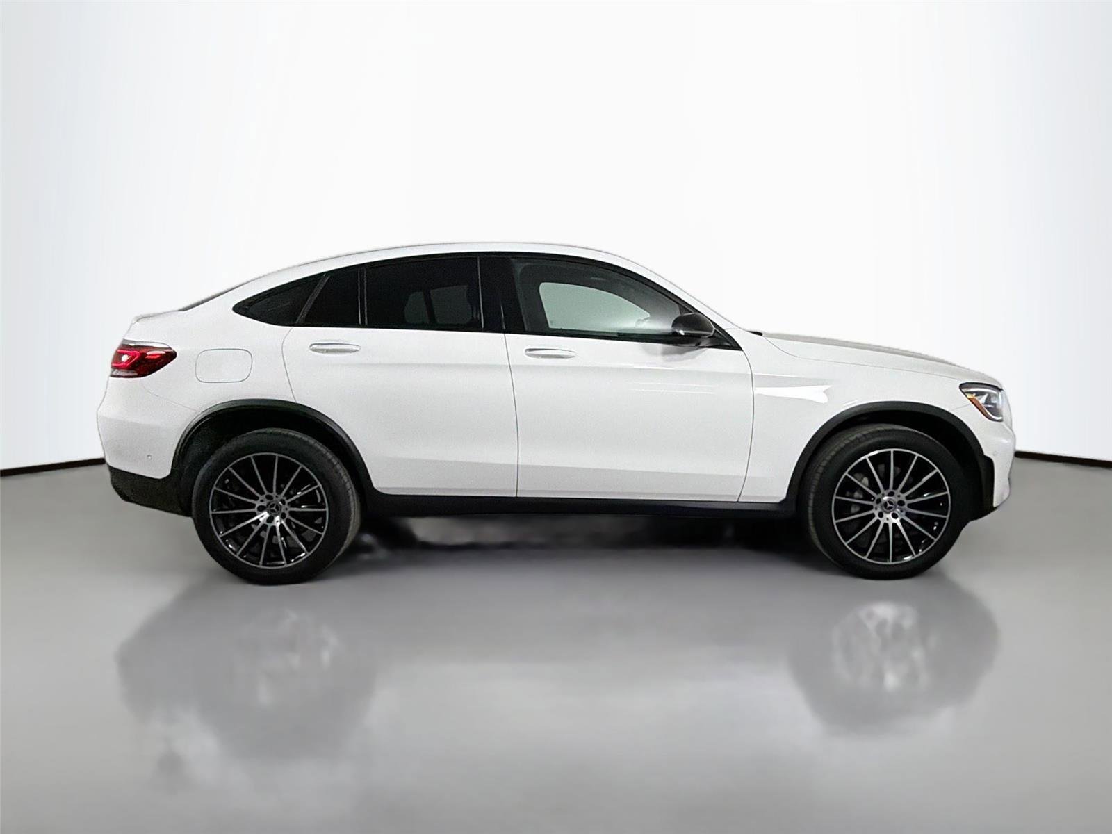 Used 2022 Mercedes-Benz GLC 300 4MATIC Coupe image 5
