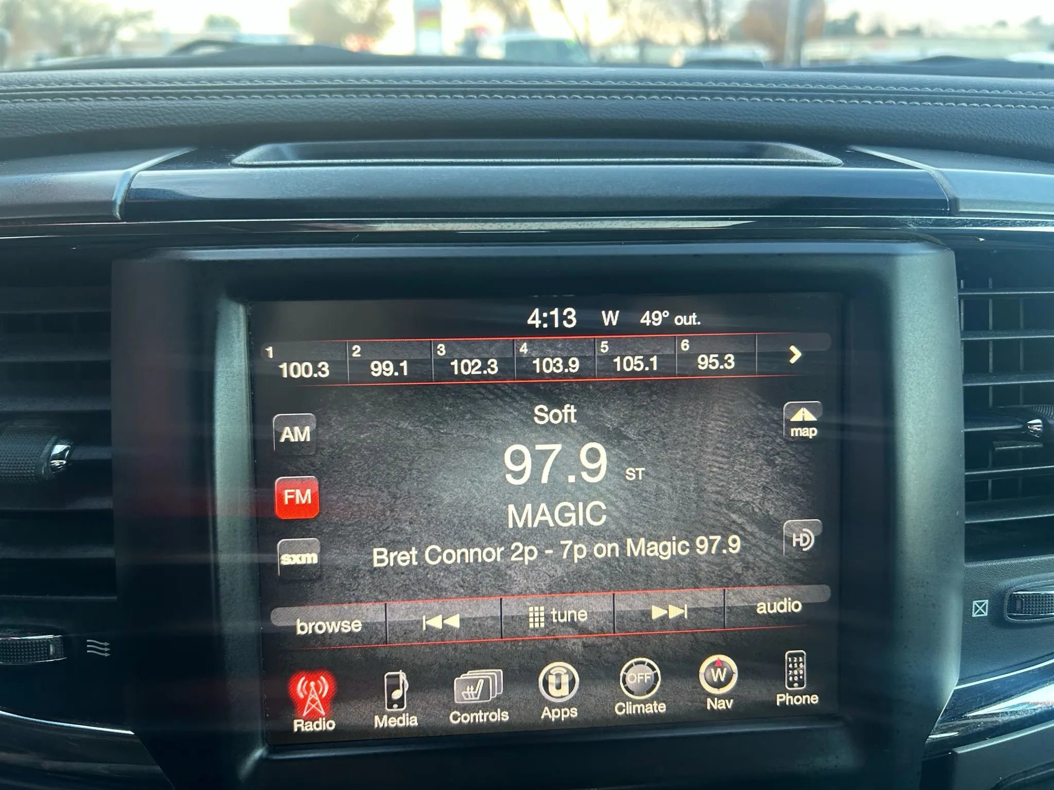 Used 2016 RAM 1500 Sport image 10