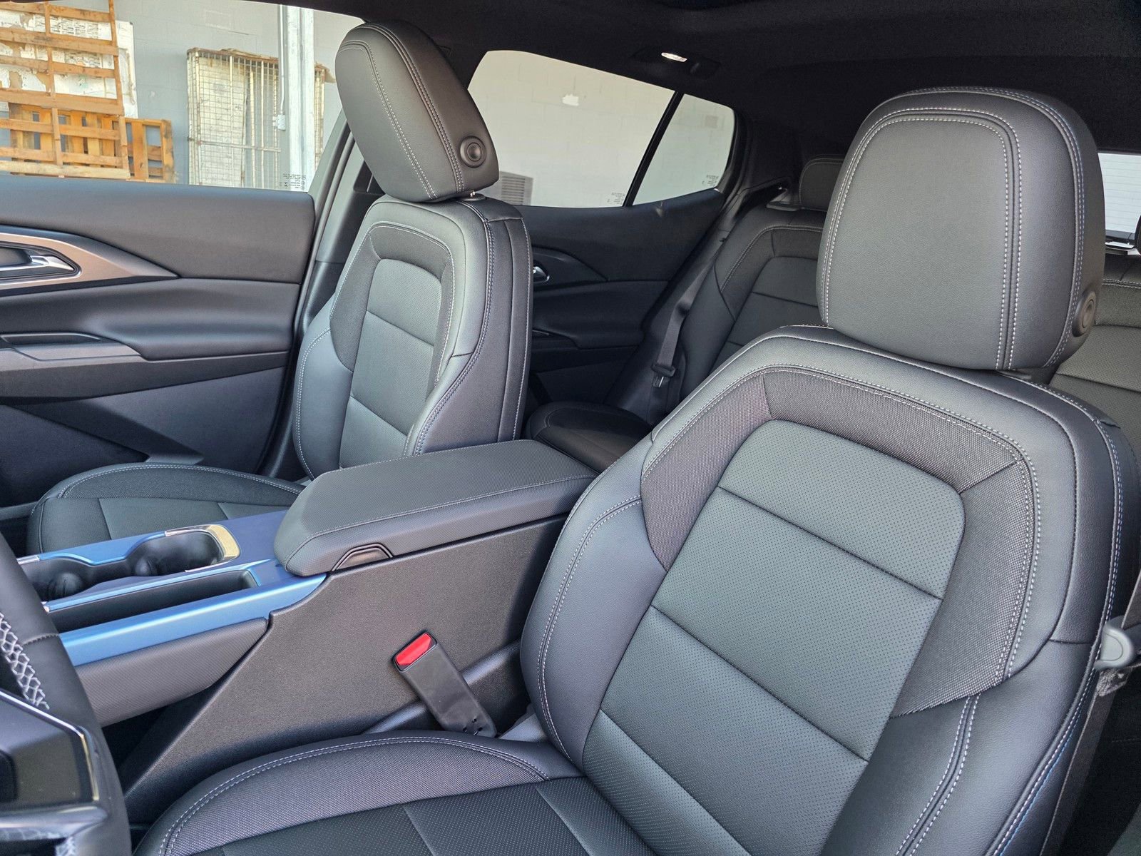 New 2026 Chevrolet Equinox EV LT image 22