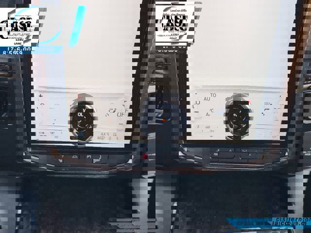 Used 2023 Ford F150 Lightning Lariat image 20