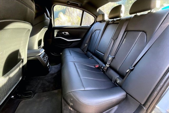 Used 2019 BMW 330i xDrive Sedan w/ Convenience Package image 22