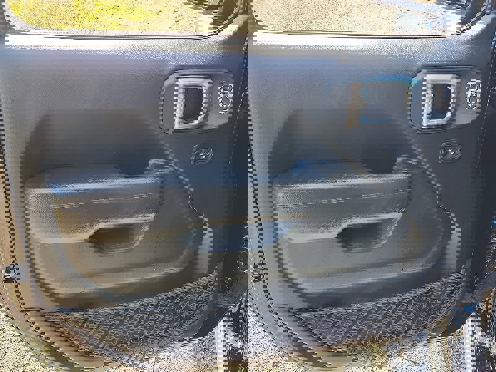 Used 2023 Jeep Gladiator Rubicon image 13