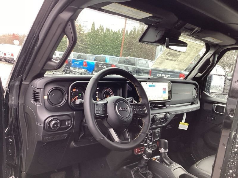 New 2025 Jeep Wrangler Unlimited Rubicon 392 image 26