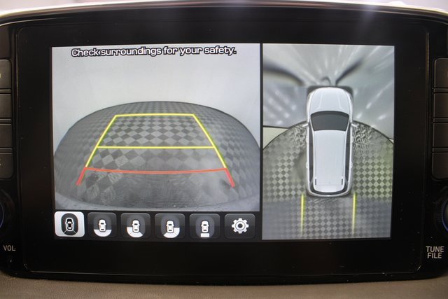 Used 2020 Hyundai Santa Fe Limited image 3