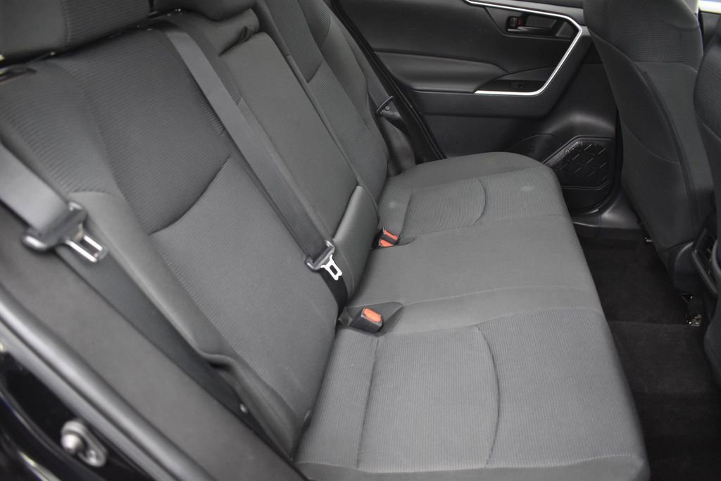 Used 2022 Toyota RAV4 LE AWD/4WD image 29