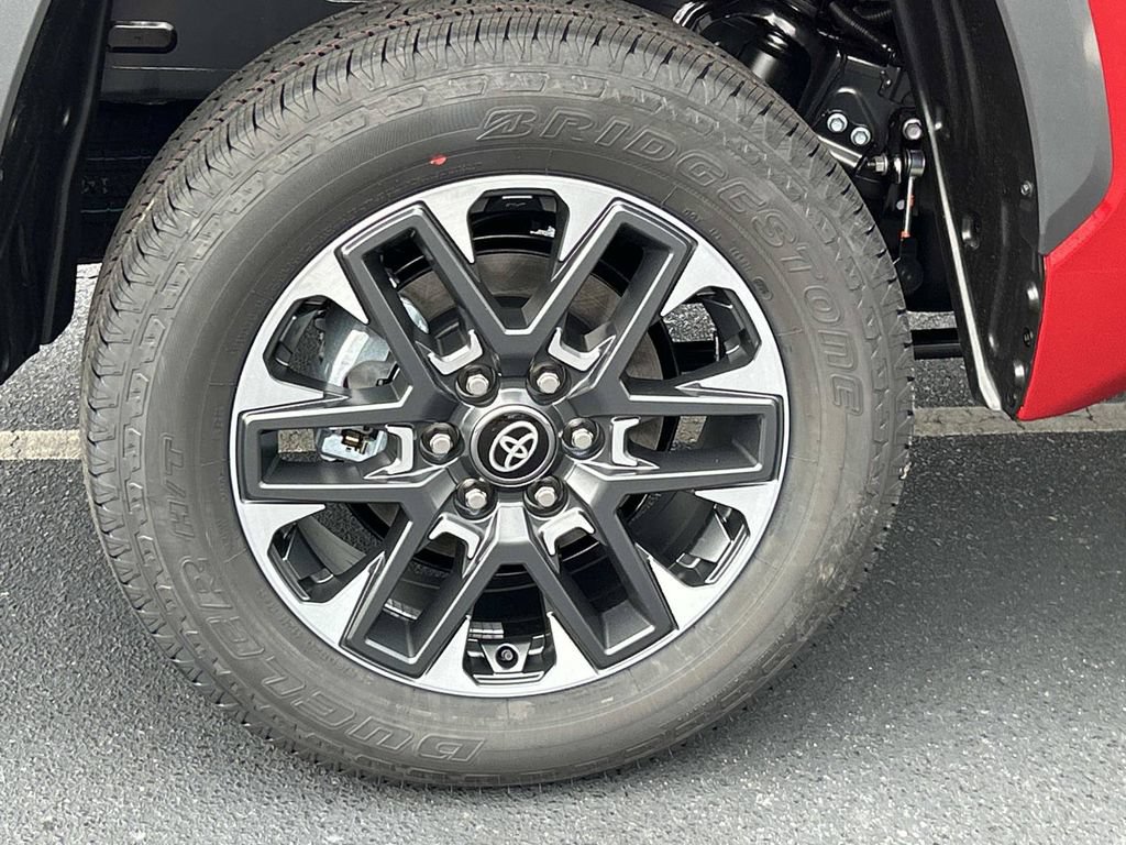 New 2026 Toyota Tundra Limited AWD/4WD image 10