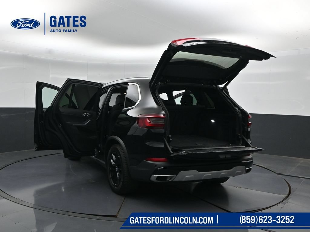 Used 2022 BMW X5 xDrive40i w/ Premium Package AWD/4WD image 60