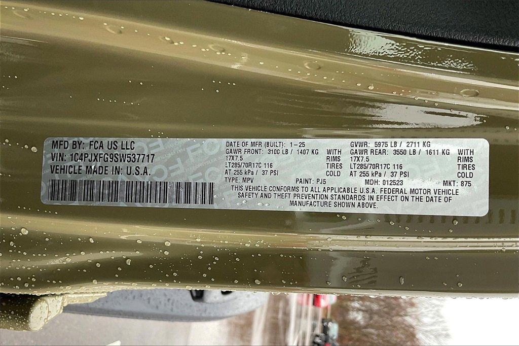 New 2025 Jeep Wrangler Unlimited Rubicon image 13