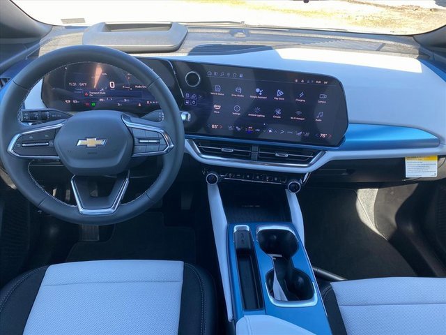 New 2025 Chevrolet Equinox EV LT w/ Convenience Package II image 10