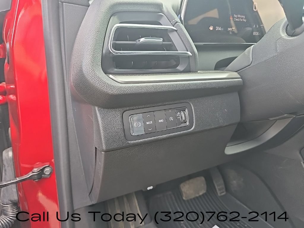 Certified 2025 Chevrolet Traverse LT w/ Driver Confidence Package AWD/4WD image 13