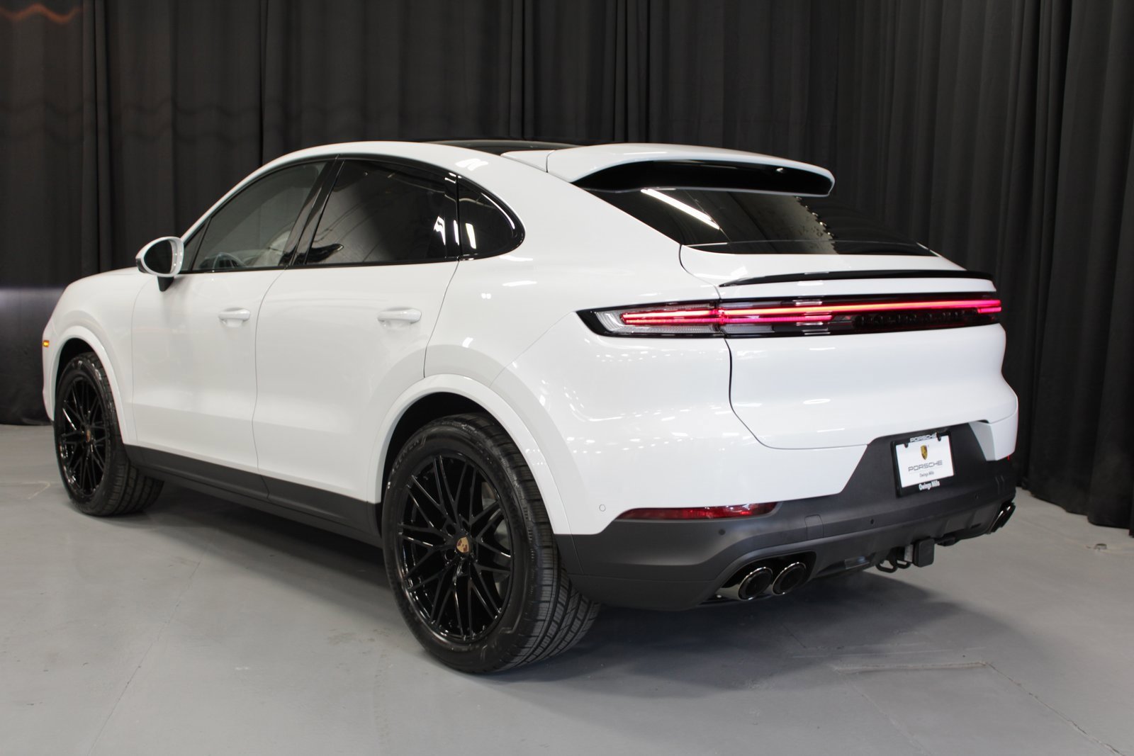 New 2026 Porsche Cayenne S image 3