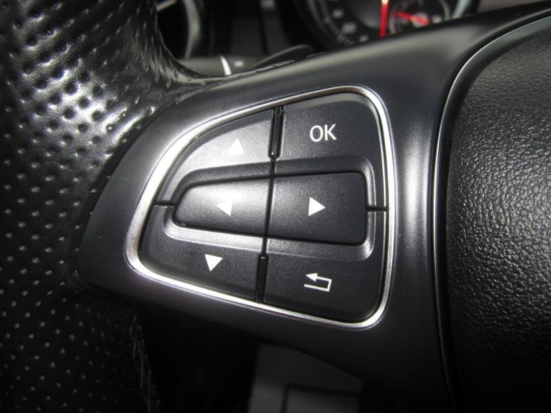 Used 2020 Mercedes-Benz GLA 250 4MATIC image 24