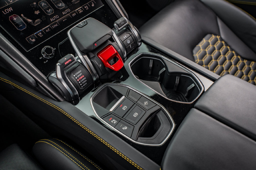 Used 2023 Lamborghini Urus S AWD/4WD image 27