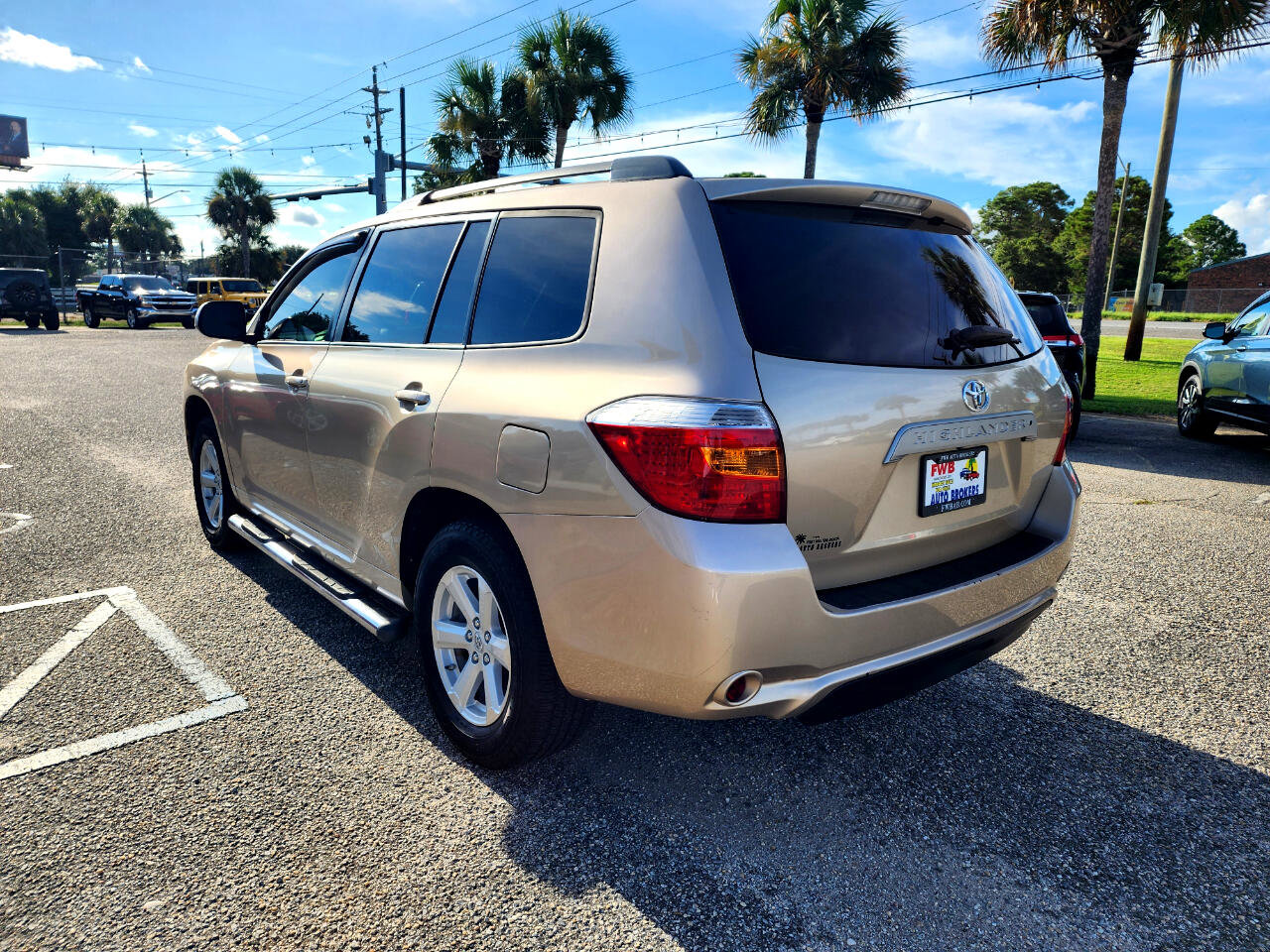 Used 2010 Toyota Highlander SE image 3
