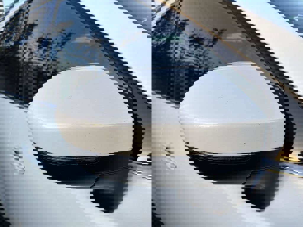 Used 2024 Nissan Pathfinder SL image 9