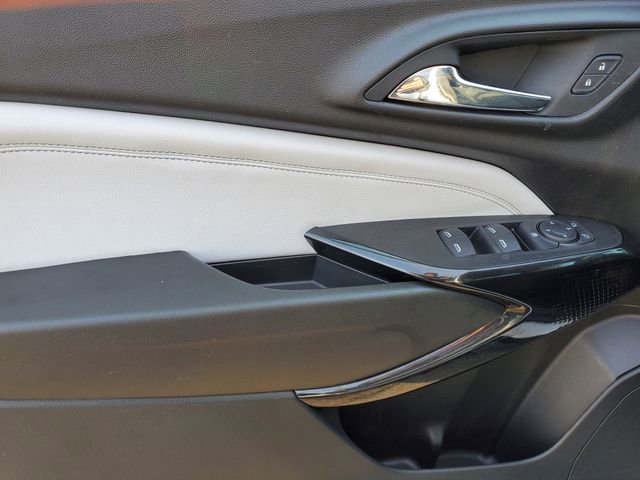 Certified 2024 Chevrolet Trax LT w/ Driver Confidence Package image 18