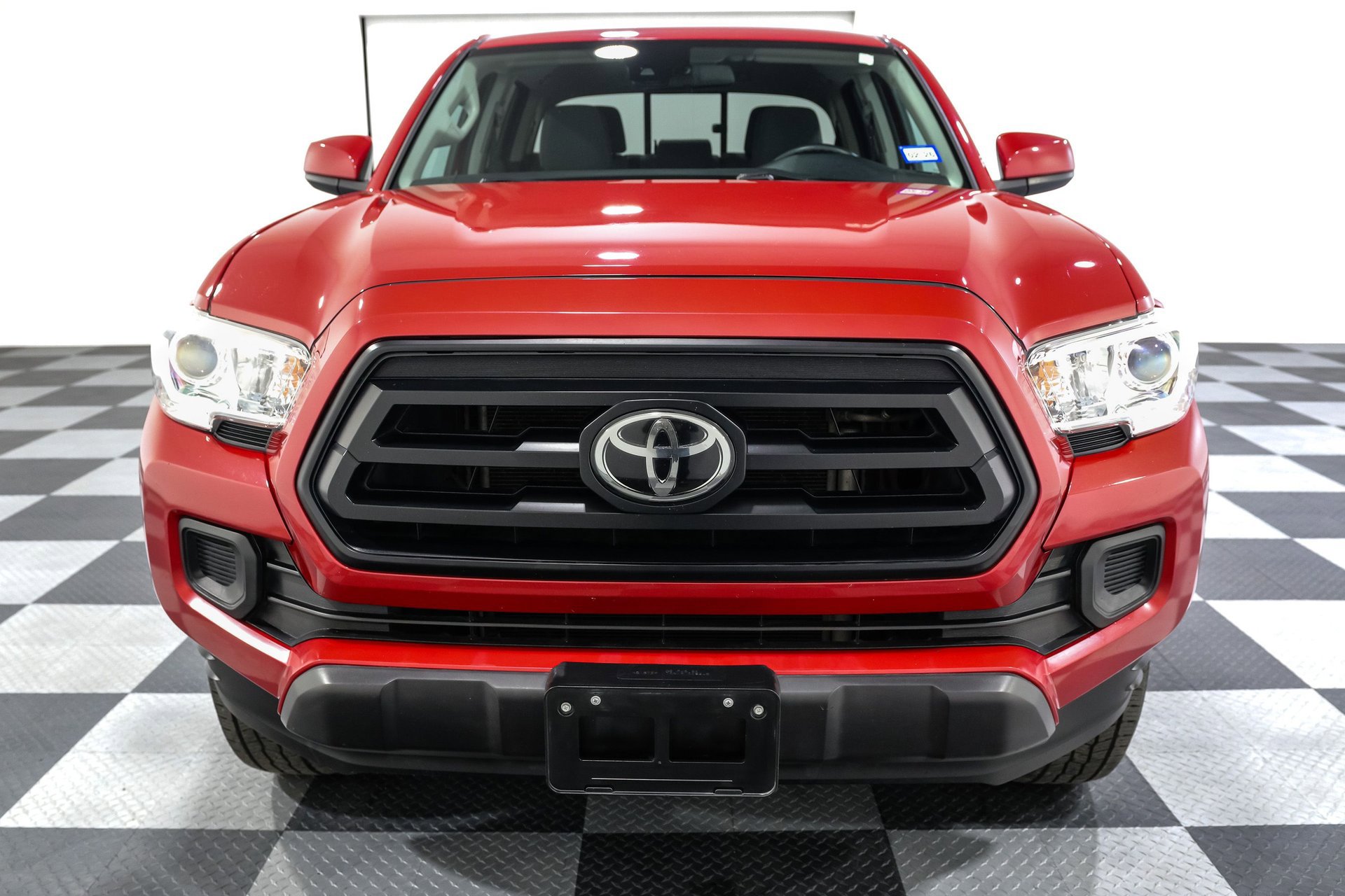 Used 2021 Toyota Tacoma SR w/ SR Convenience Package image 2
