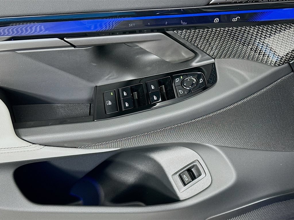 New 2027 BMW M5 Touring AWD/4WD image 20