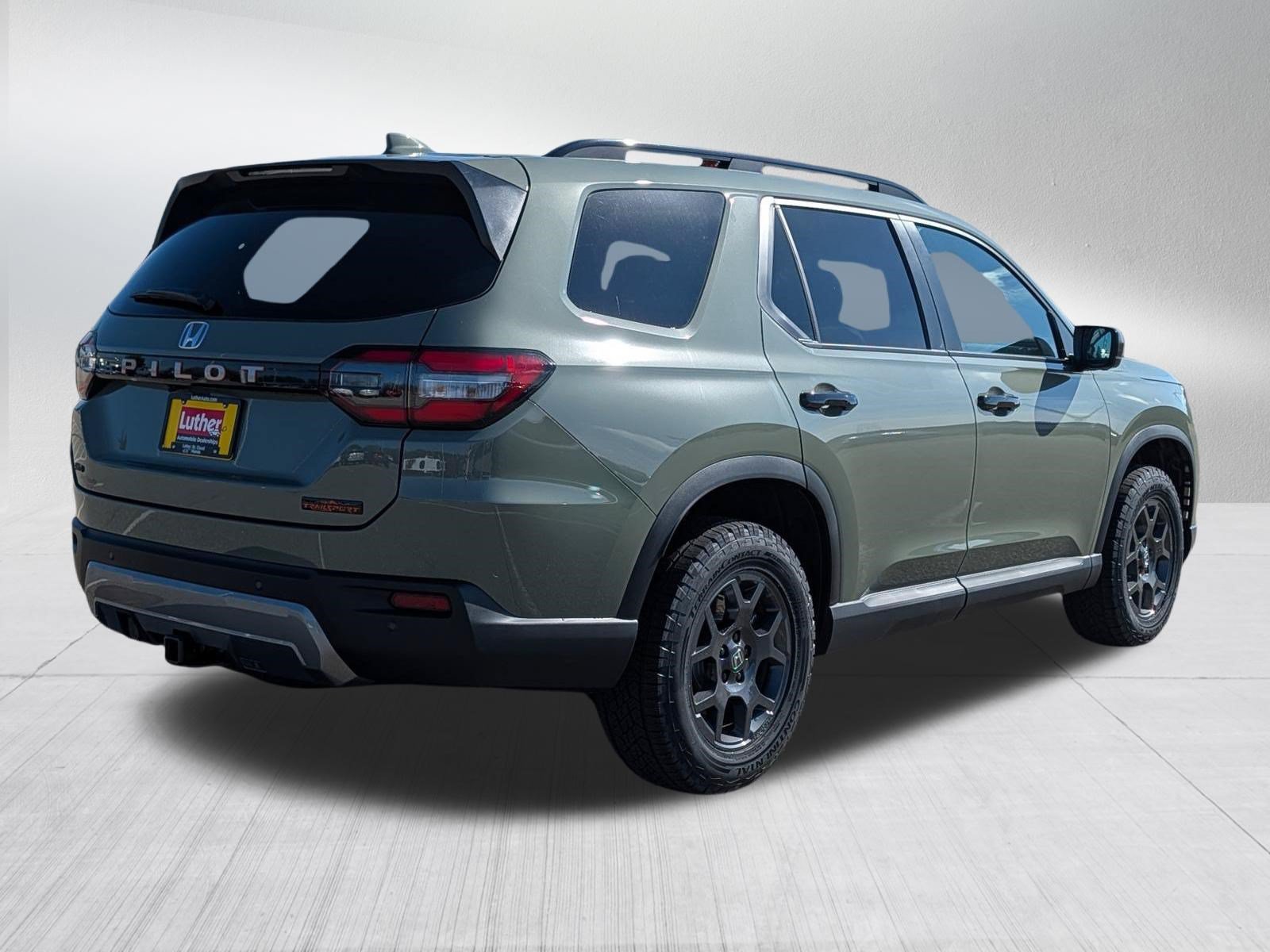 New 2026 Honda Pilot TrailSport image 4