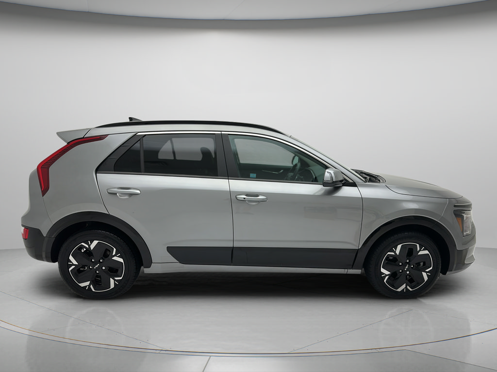 Used 2024 Kia Niro Wind FWD image 6