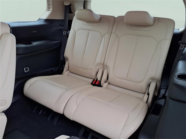 Used 2021 Jeep Grand Cherokee L Limited image 25