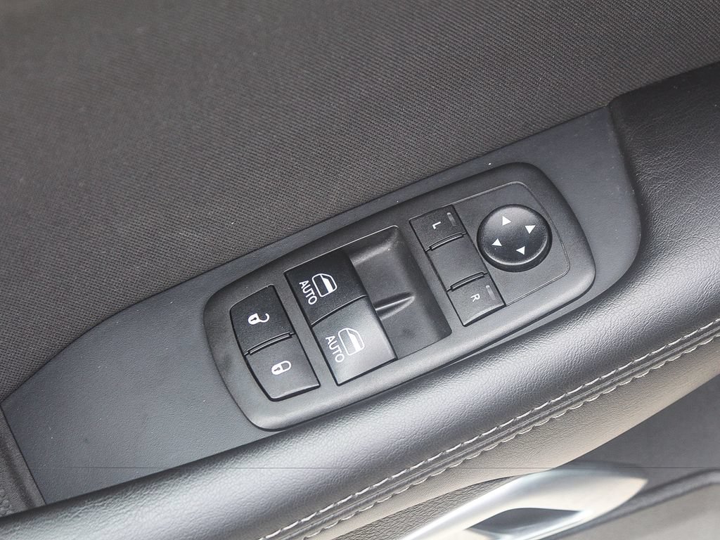 Used 2019 Dodge Challenger SXT RWD image 19