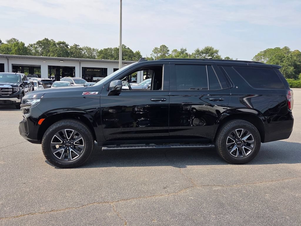Used 2021 Chevrolet Tahoe Z71 w/ Luxury Package AWD/4WD image 2