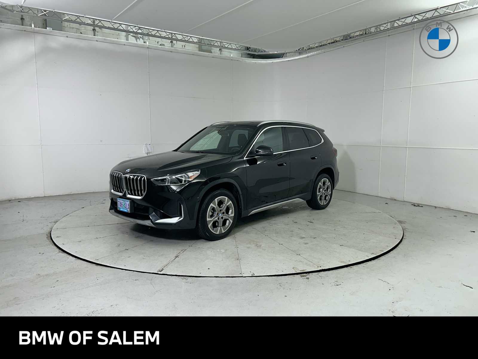 Used 2025 BMW X1 xDrive28i w/ Convenience Package image 1