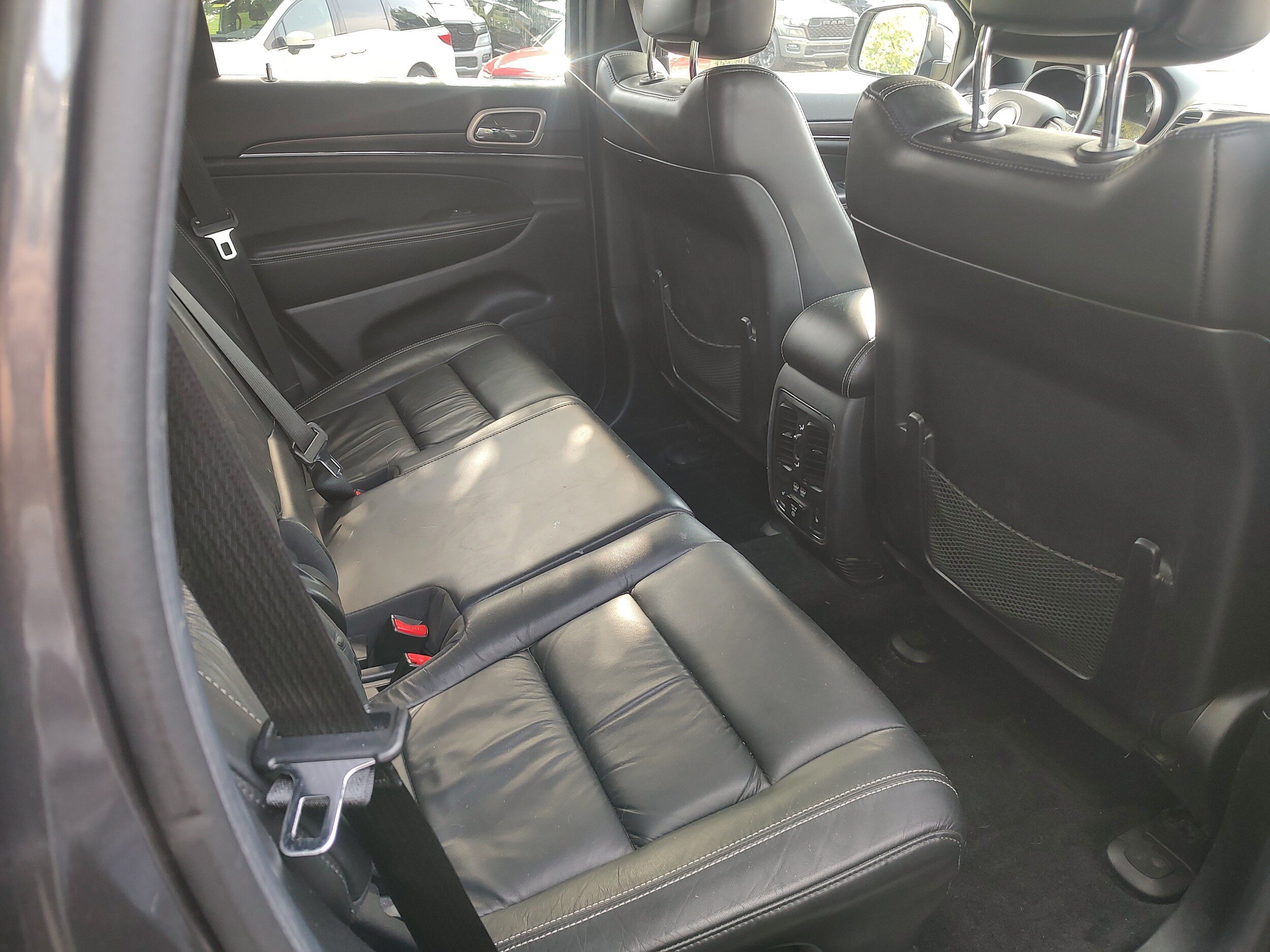 Used 2014 Jeep Grand Cherokee Limited AWD/4WD image 5
