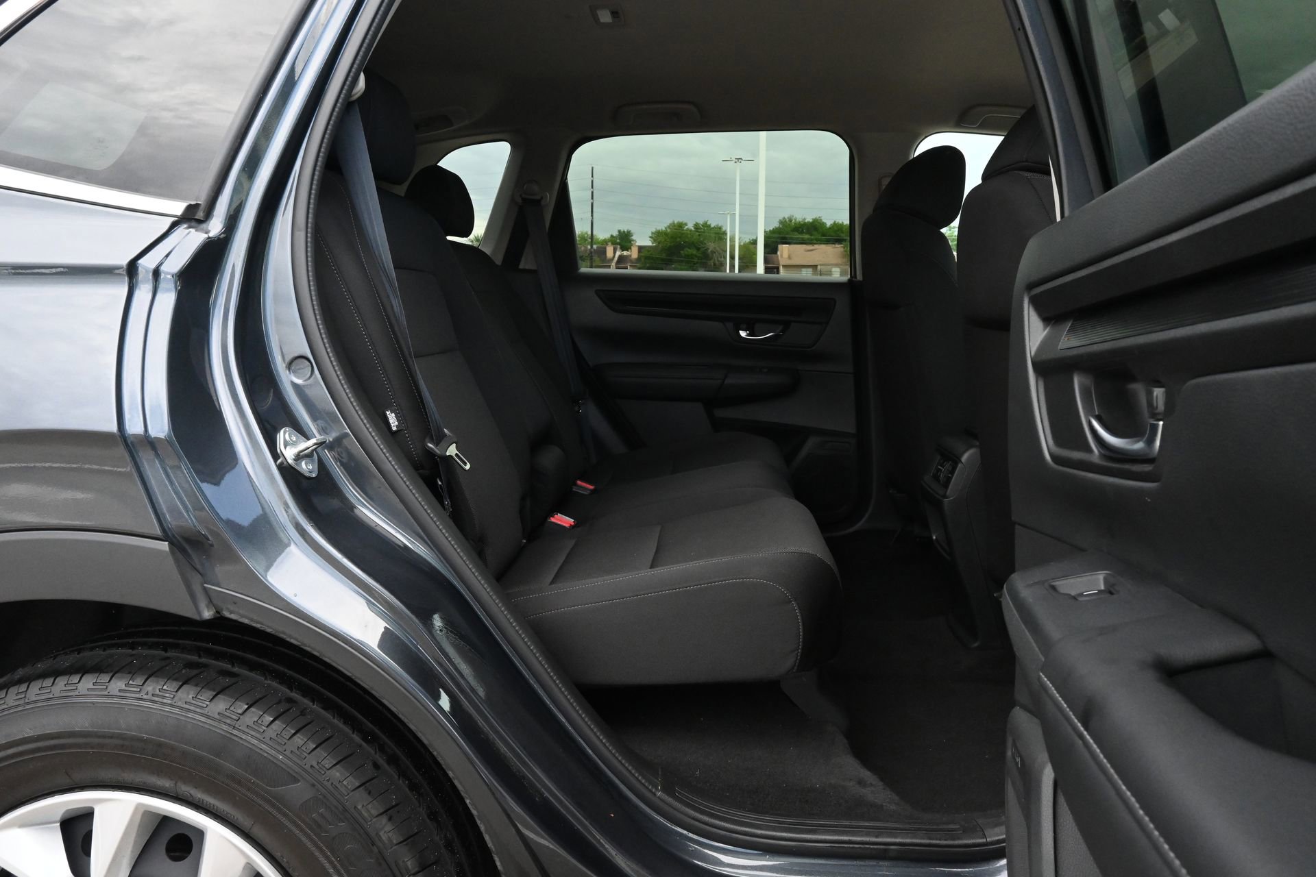 Used 2025 Honda CR-V LX image 23