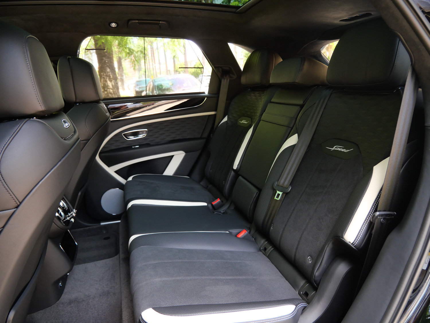 New 2026 Bentley Bentayga Speed AWD/4WD image 21