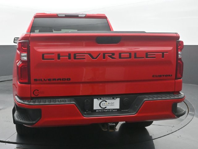 Used 2020 Chevrolet Silverado 1500 Custom w/ Custom Value Package AWD/4WD image 5