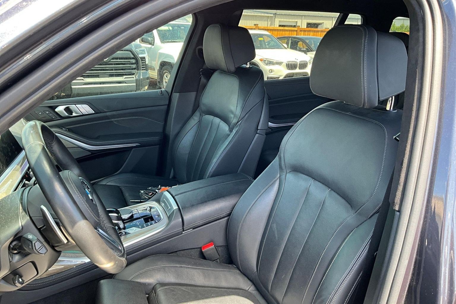 Used 2020 BMW X7 xDrive40i w/ M Sport Package AWD/4WD image 19