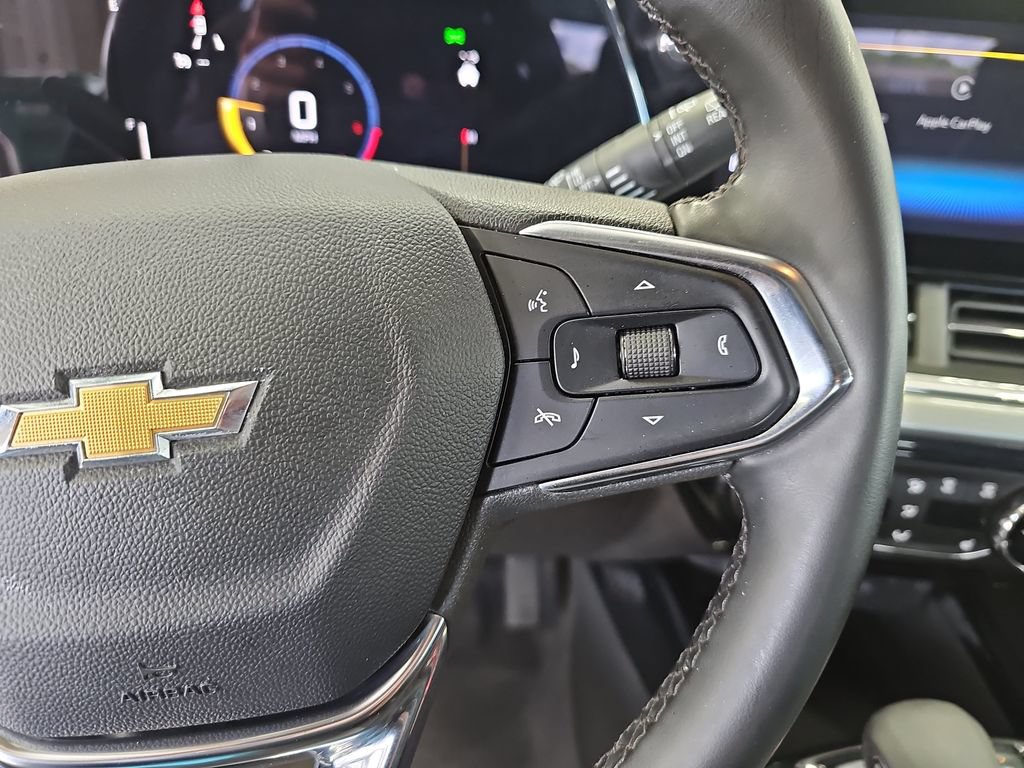 Used 2025 Chevrolet Trax LT w/ LT Convenience Package FWD image 17
