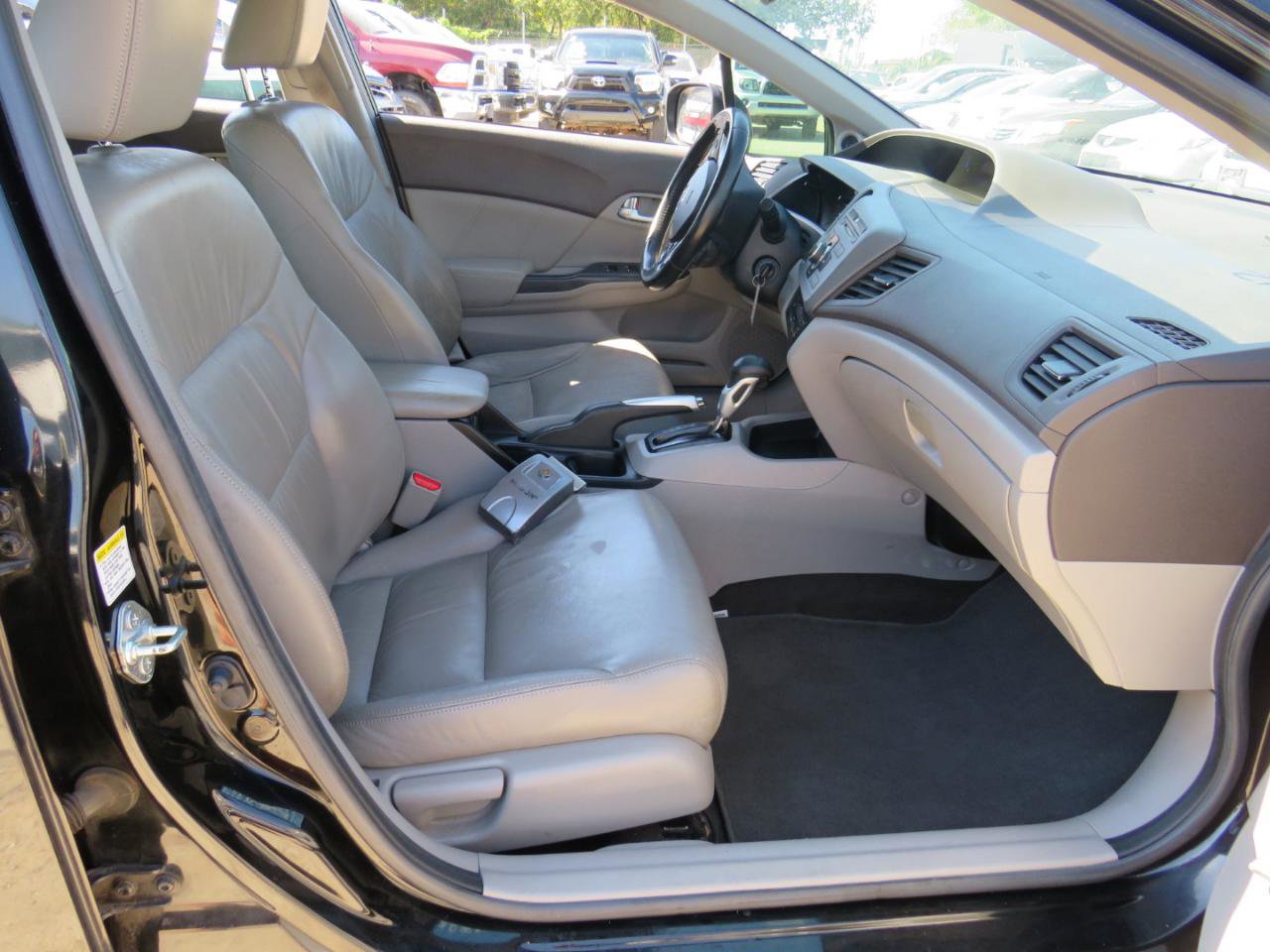 Used 2012 Honda Civic CVT AT-PZEV with Leather image 21