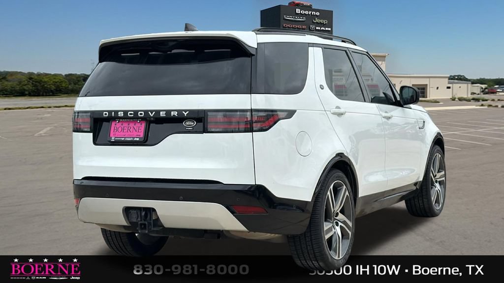 Used 2023 Land Rover Discovery Metropolitan Edition AWD/4WD image 3
