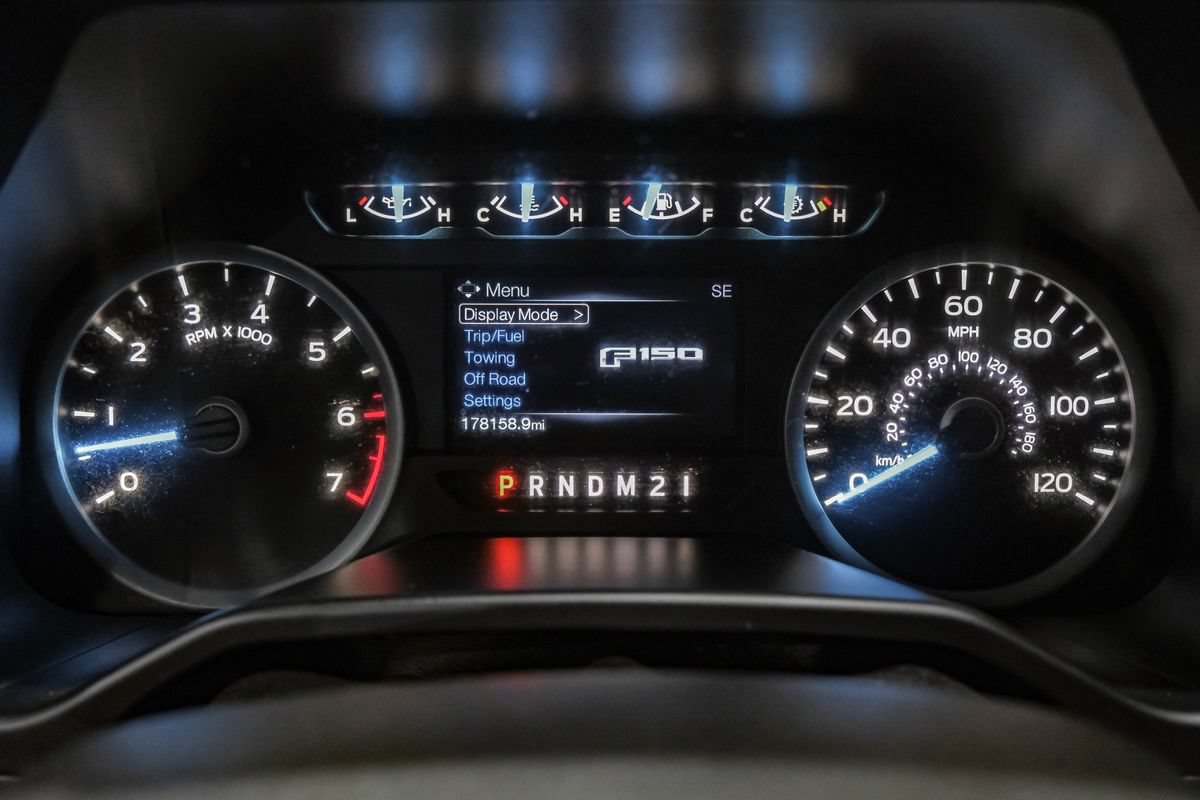 Used 2016 Ford F150 XLT w/ Equipment Group 302A Luxury RWD image 18