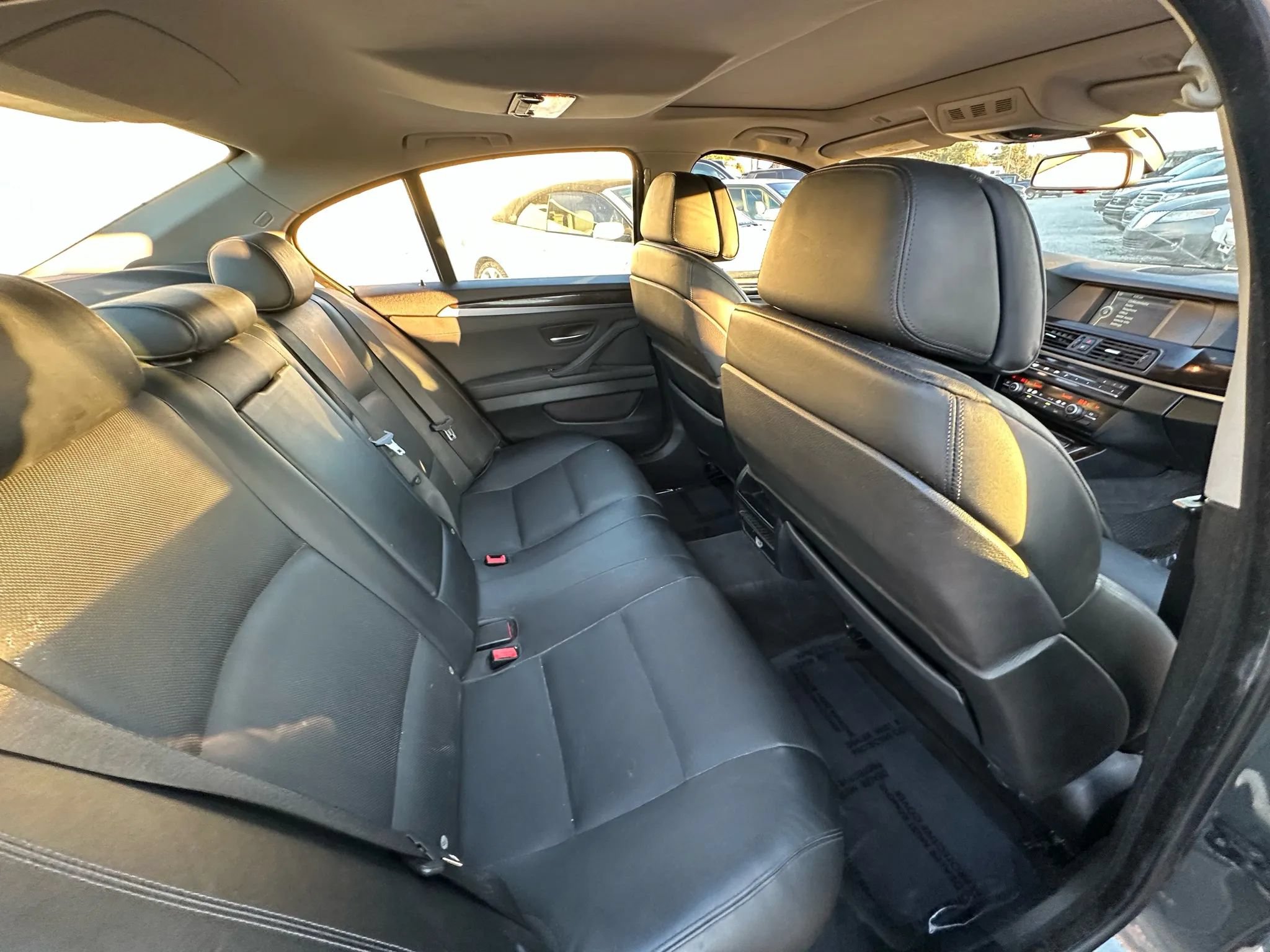 Used 2011 BMW 528i Sedan RWD image 12