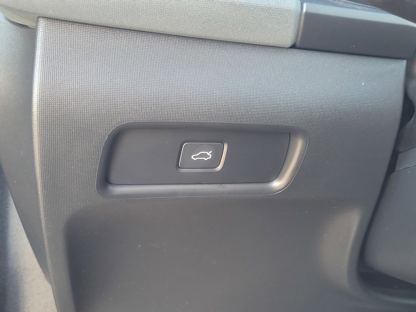 Used 2024 Polestar Polestar 2 image 18