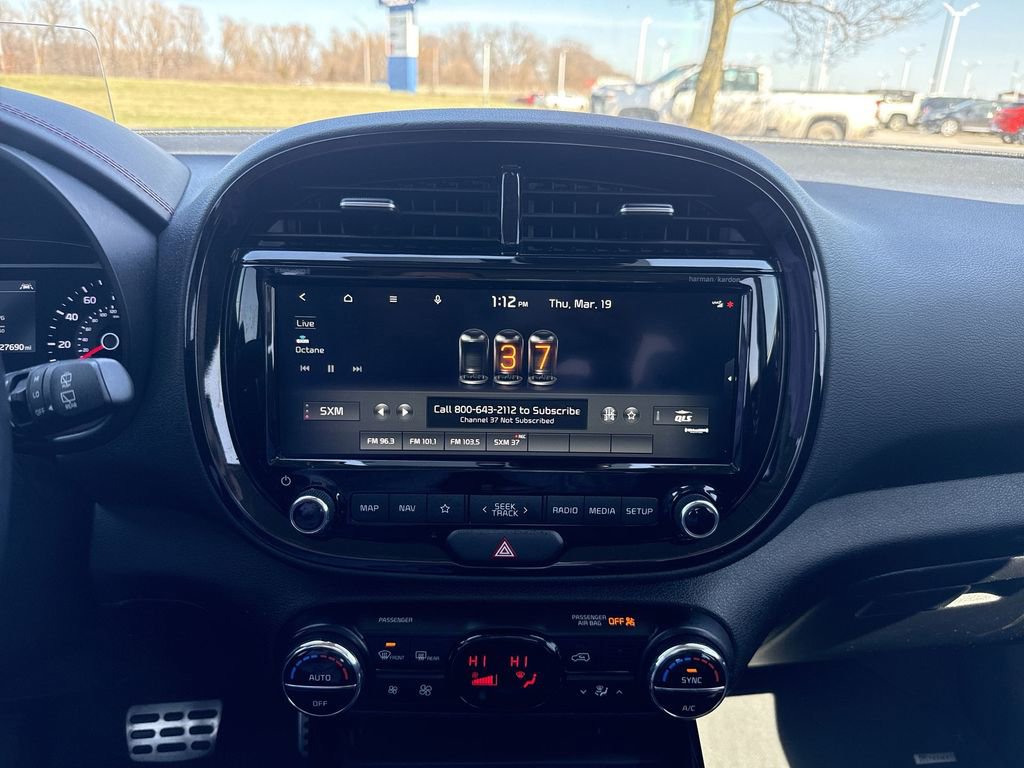 Used 2022 Kia Soul Turbo image 12
